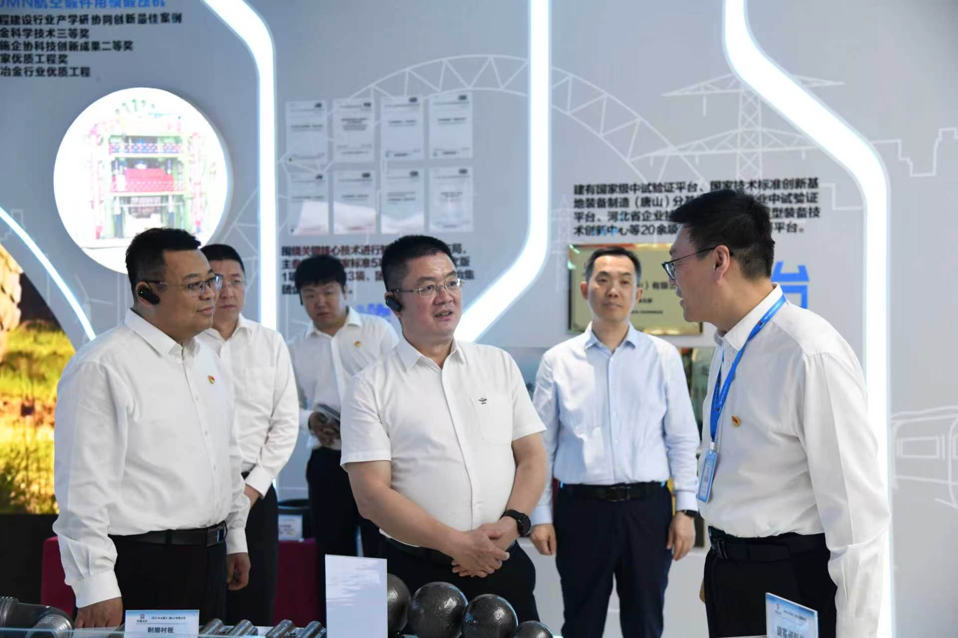 李仲泽参观凯发k8一触即发重工产业园区